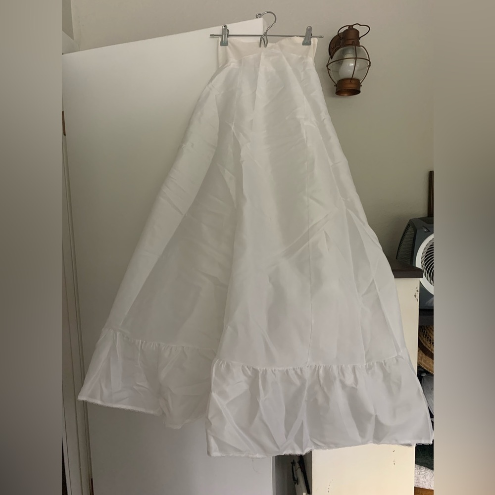 Tulle underskirt 42” long